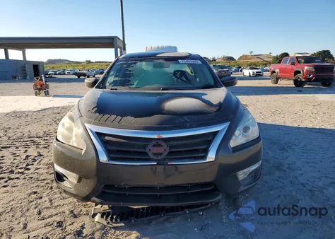 2015 Nissan Altima 2.5 z USA, uszkodzony, nr VIN 1N4AL3AP0FN335172